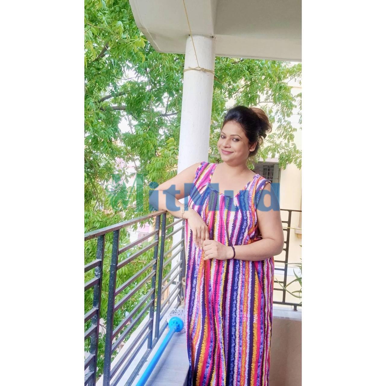 genuine Videocall services available with sumita Bhabhi