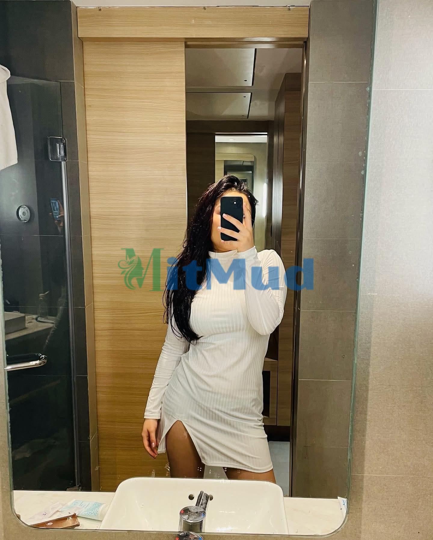 NEPALI AND NORTH EAST GIRL ARE AVAILABLE