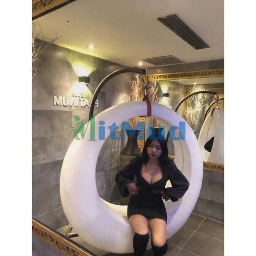 HIGH PROFILE GIRLS ARE AVAILABLE IN DELHI