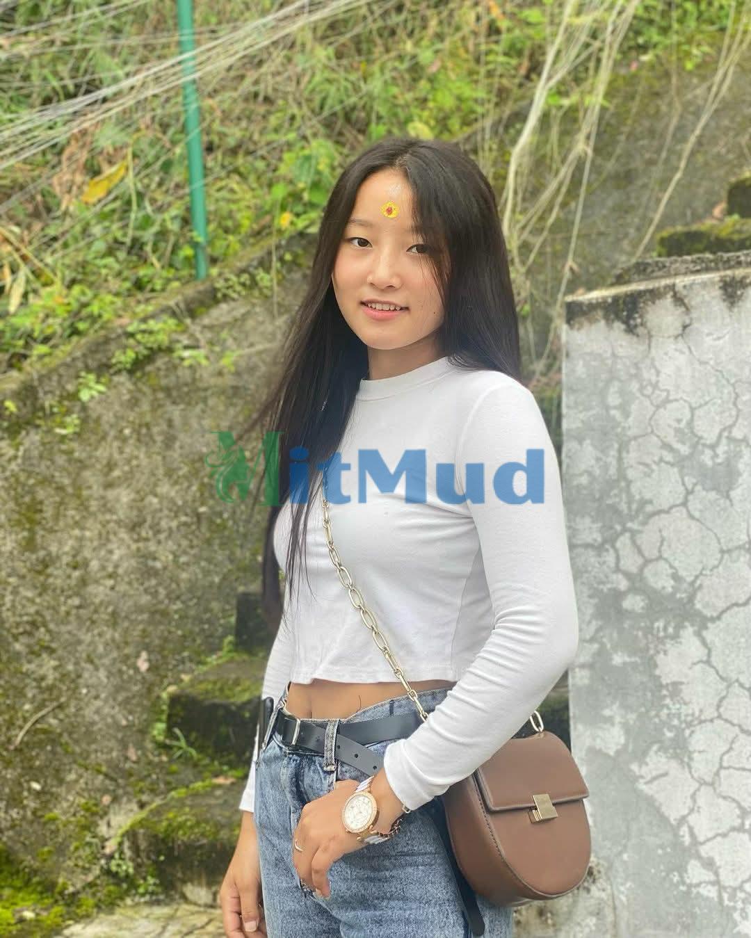 HIGH PROFILE GIRLS ARE AVAILABLE IN DELHI